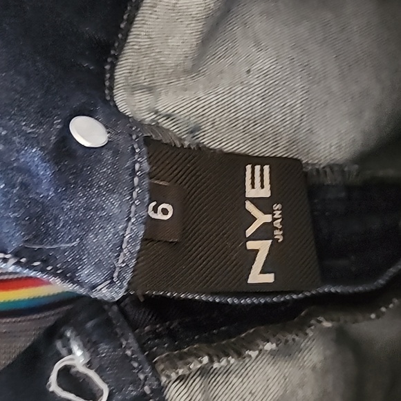 NYE Butt Lifter Jeans - Picture 7 of 10